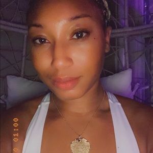 Meet your Posher, Briana